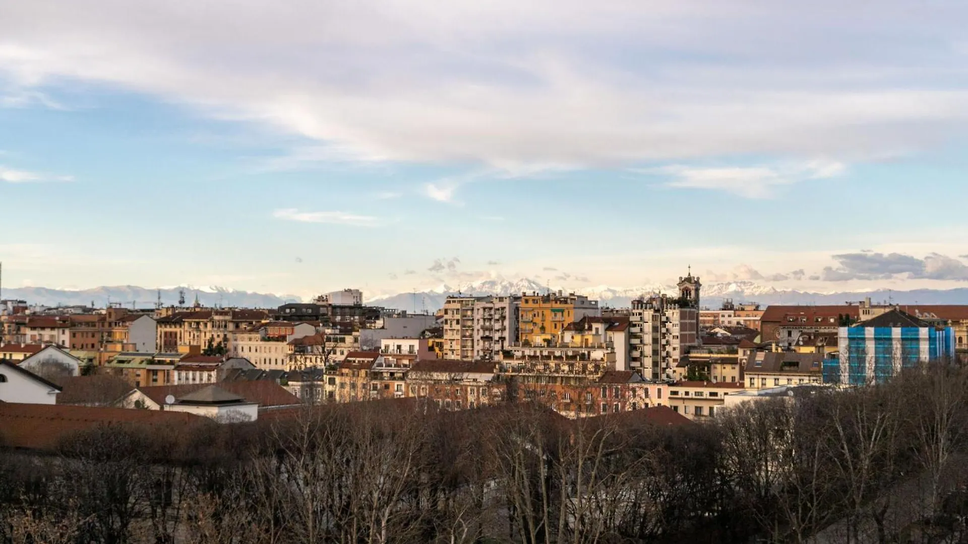 Largo Quinto Alpini By Halldis Milan Apartment